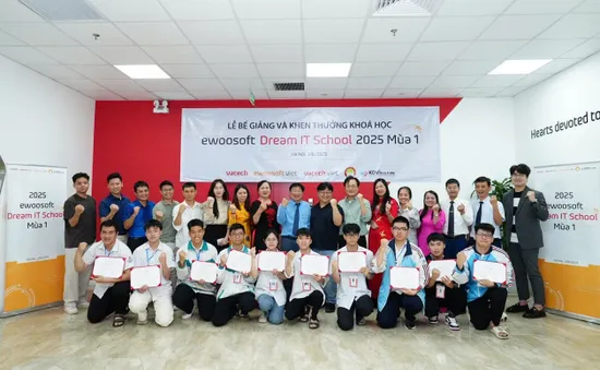Bế giảng “Ewoosoft Dream IT School” 2025: Khởi đầu đam mê công nghệ cho giới trẻ Thái Nguyên