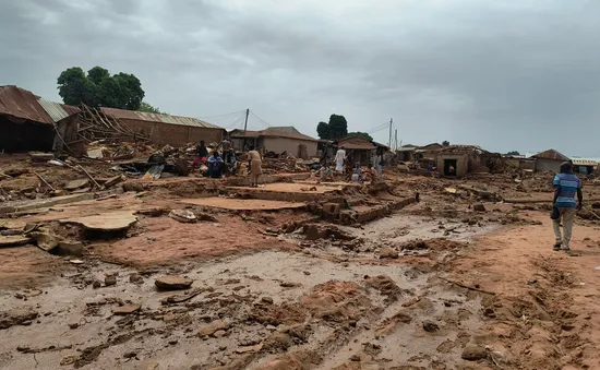 Thảm họa lũ quét ở Nigeria: Hơn 200 người thiệt mạng, 1.000 người vẫn mất tích