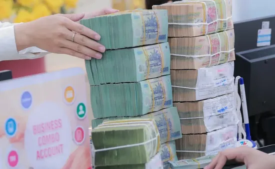 Lãi suất gửi tiết kiệm ngân hàng nào hiện cao nhất?
