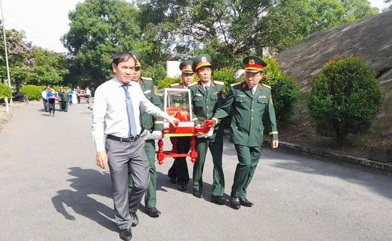 Quảng Trị: Truy điệu và an táng 10 hài cốt liệt sĩ
