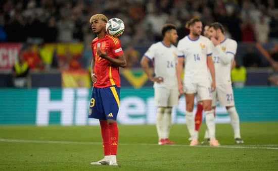 Yamal tỏa sáng, Tây Ban Nha thắng Pháp để vào chung kết Nations League