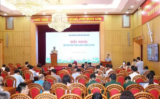Xử lý nghiêm tổ chức, cá nhân bảo kê cho buôn lậu, gian lận thương mại và hàng giả