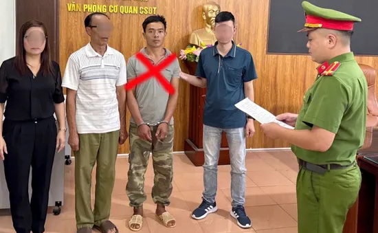 Con trai đánh bố dượng tử vong sau cuộc nhậu