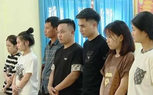 Ổ bay lắc trong quán karaoke bị triệt phá, 8 người dương tính ma túy