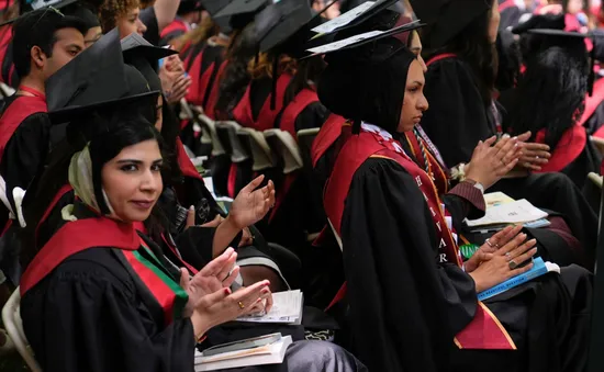 Mỹ khôi phục cấp visa cho sinh viên Harvard