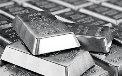 Giá bạc lập đỉnh 13 năm
