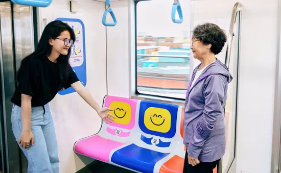 Chiến dịch 'Văn hóa Metro' từ những chiếc ghế đổi màu
