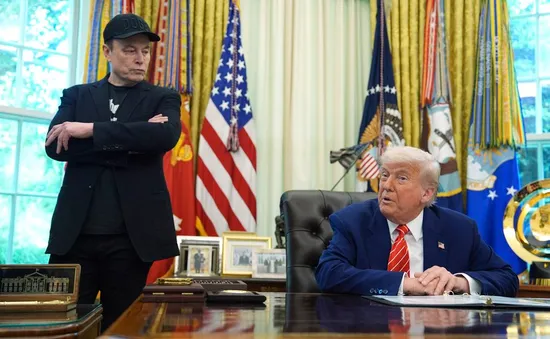 Elon Musk thừa nhận những bài viết về ông Trump "đi quá xa"