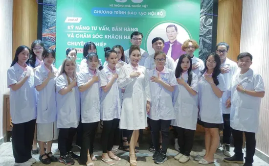 Nhà thuốc Việt nỗ lực nâng cao chuyên môn cho đội ngũ dược sĩ