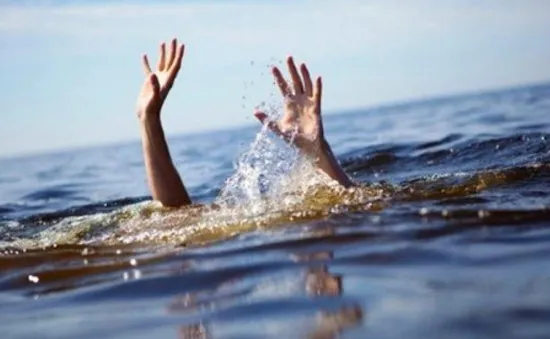 Đuối nước mùa Hè: Trẻ nhỏ nguy kịch sau vài phút rời mắt