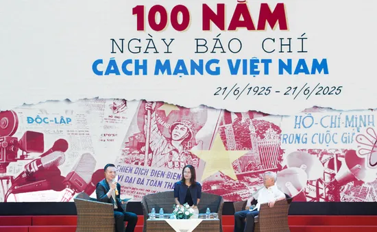 "Làm báo chưa bao giờ là dễ"
