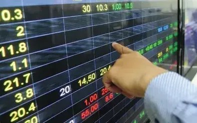 VN-Index lùi về sát mốc 1.310 điểm