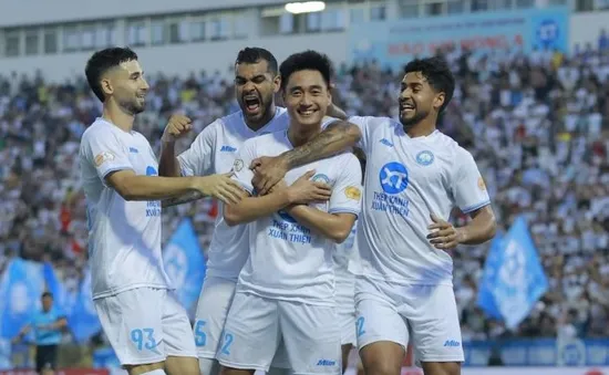 Thép Xanh Nam Định thâu tóm các giải thưởng xuất sắc của V-League