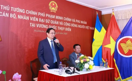 Thủ tướng: “Bà con làm việc, đóng góp tại Thụy Điển cũng như làm việc, đóng góp tại Việt Nam”