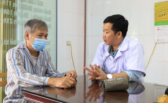 Chăm sóc, tư vấn sức khỏe miễn phí cho người cao tuổi