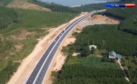 Đẩy nhanh tiến độ 5 dự án thành phần đường bộ cao tốc Bắc - Nam phía Đông