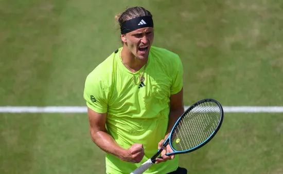 Alexander Zverev vào chung kết Stuttgart mở rộng