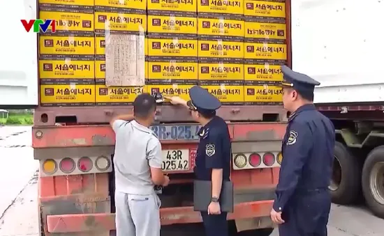 Hải quan quyết liệt chống buôn lậu, hàng giả