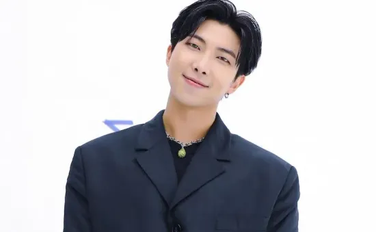 RM (BTS) tiết lộ đã mất ngủ triền miên vì những ồn ào liên quan đến HYBE