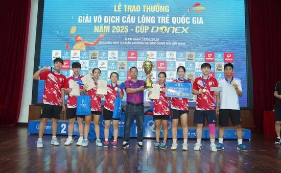 Lâm Đồng lên ngôi vô địch giải cầu lông trẻ Quốc gia 2025 - Cúp Donex