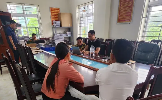 Hai hành khách bị tài xế taxi 'chặt chém' 4,2 triệu đồng làm việc với cơ quan Công an