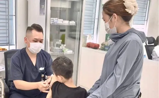 Nhiều trẻ bị chó cắn đầu Hè: Cảnh báo bệnh dại từ vật nuôi trong nhà