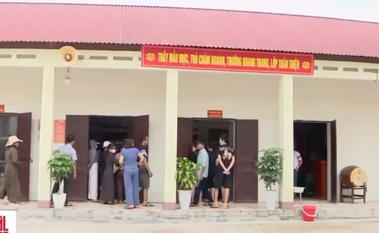 Đã đóng tiền BHYT, học sinh vẫn không có thẻ: Nhân viên trường "ôm tiền", không nộp?