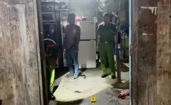 Mâu thuẫn từ việc chạy xe tông trúng con chó, dùng búa đoạt mạng chủ nhà