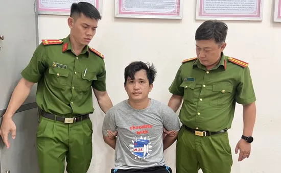 Dùng dao đâm trọng thương bảo vệ an ninh trật tự cơ sở ở Cà Mau