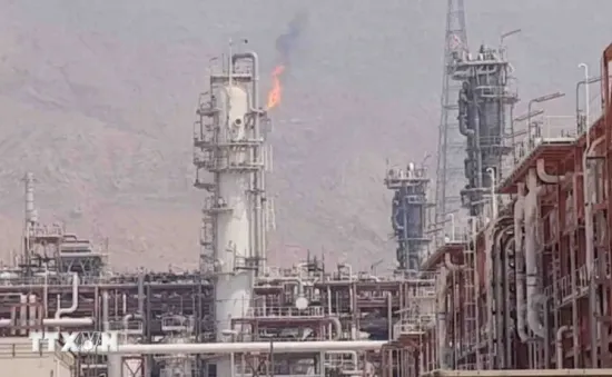 Israel tạm dừng xuất khẩu khí đốt do căng thẳng với Iran