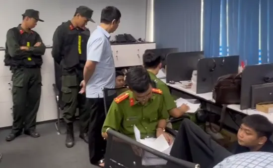 Triệt phá đường dây lừa đảo công nghệ cao quy mô “khủng” chuyên nhắm vào người già