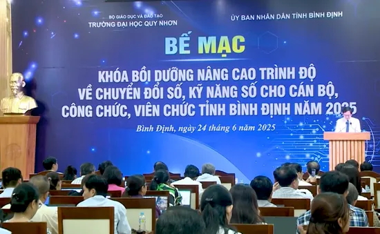 Bình Định: Gần 7000 cán bộ hoàn thành chuyển đổi số