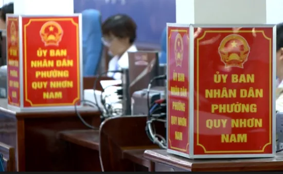 Ngày làm việc đầu tiên của chính quyền mới
