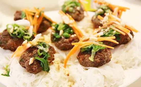 Bánh hỏi - Món ăn đậm đà tình quê miền Trung