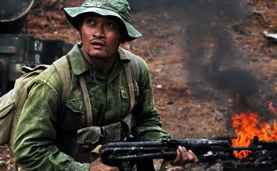 Cái áo chật của “phim tuyên truyền”