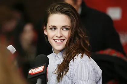 Kristen Stewart muốn... cạo đầu
