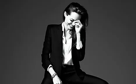 Angelina Jolie mất ngủ vì lo lắng cho con cái