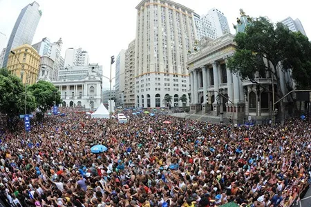 Những bữa tiệc "thâu đêm suốt sáng" hậu carnival Brazil