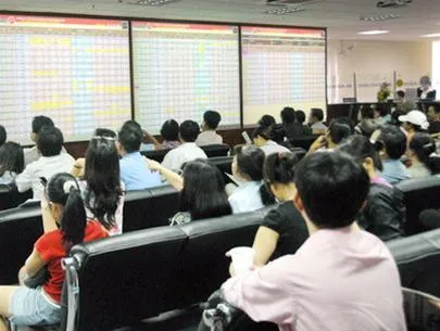 Thị trường sơ cấp "nóng" với sự tham gia của nhà đầu tư ngoại