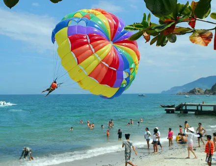 Biển Nha Trang - Điểm đến hấp dẫn của du khách quốc tế