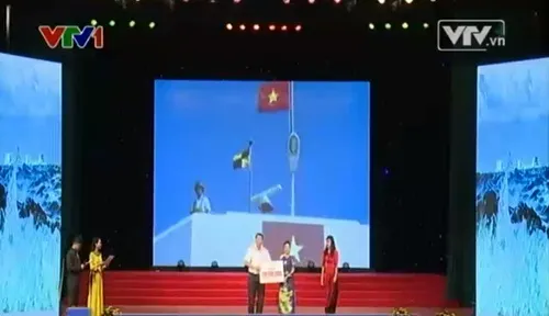 Những món quà ý nghĩa hướng về Biển Đông