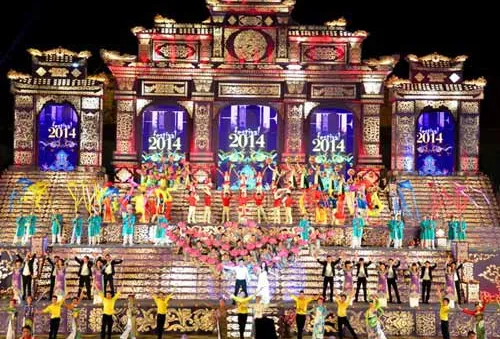 Xem xét việc giãn thời gian tổ chức Festival Huế 3 năm/lần