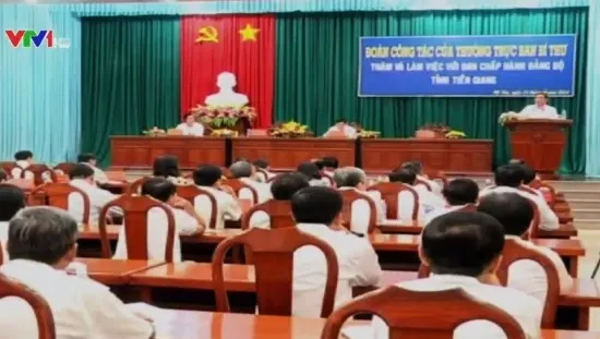 Đồng chí Lê Hồng Anh làm việc tại tỉnh Tiền Giang
