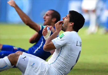 Luis Suarez viết “tâm thư” thừa nhận có tội