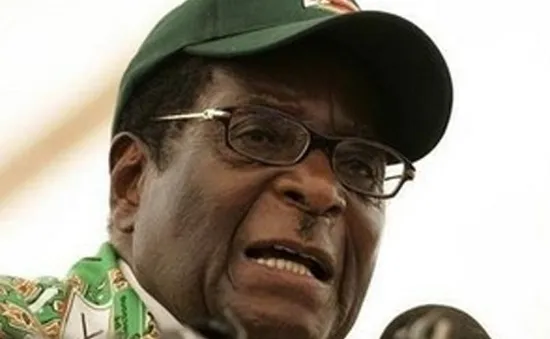 Tổng thống 89 tuổi chiến thắng bầu cử tại Zimbabwe