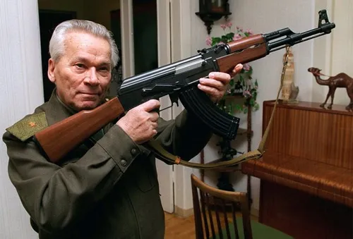 Tổng thống Putin chia buồn với gia quyến nhà phát minh súng AK-47
