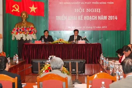 Thủ tướng yêu cầu "tái cơ cấu nông nghiệp gắn với xây dựng nông thôn mới"