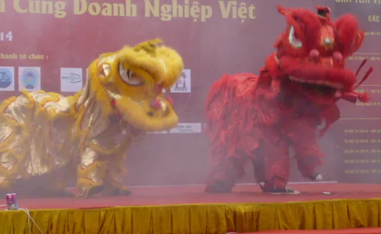 Ấn tượng “Mùa xuân tôn vinh văn hóa dân tộc”