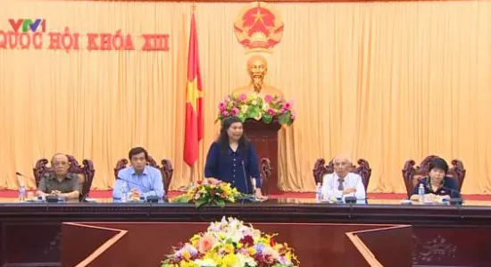Phó Chủ tịch Quốc hội Tòng Thị Phóng tiếp Hội tù yêu nước Quảng Ngãi