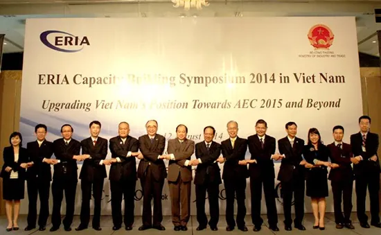 Nâng cao vị thế của Việt Nam trong cộng đồng kinh tế ASEAN 2015